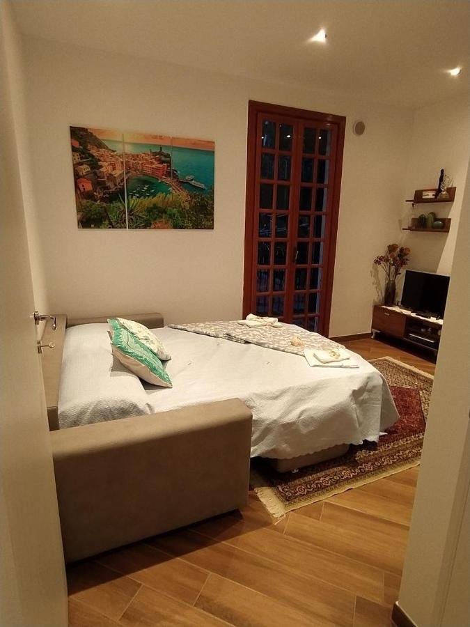Appartamento Linda A Pochi Passi Dal Mare - 011030-Lt-0357 فيرناتْسا المظهر الخارجي الصورة