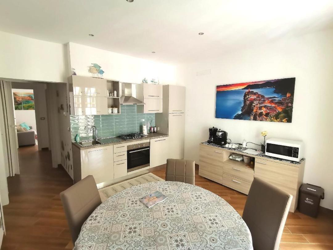 Appartamento Linda A Pochi Passi Dal Mare - 011030-Lt-0357 فيرناتْسا المظهر الخارجي الصورة